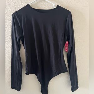 Pumiey women’s crew neck bodysuit